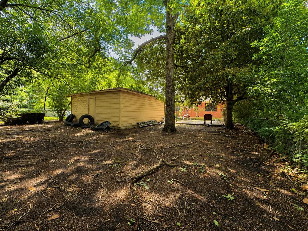 3023 Carpenter Avenue Property Photo 23