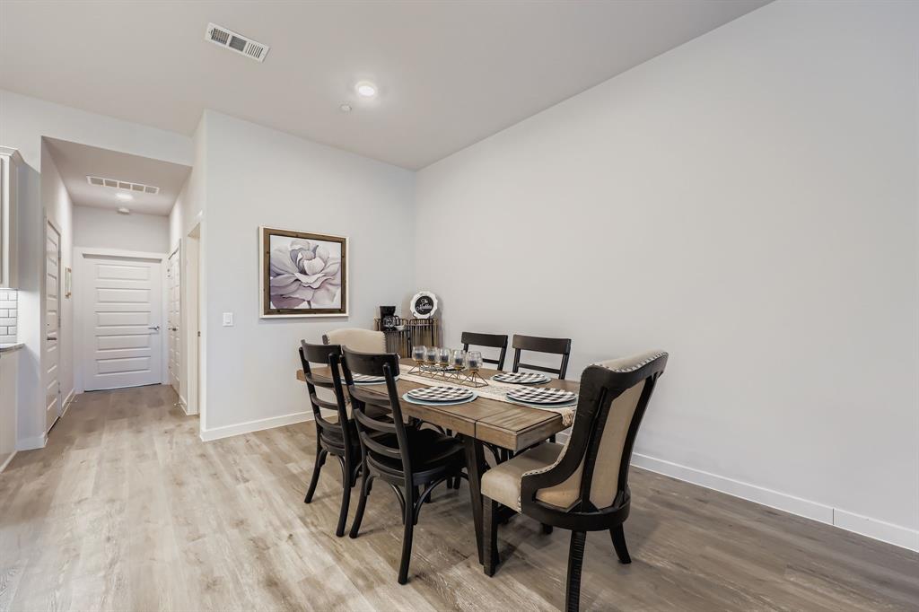 3851 Marigold Lane Property Photo 15