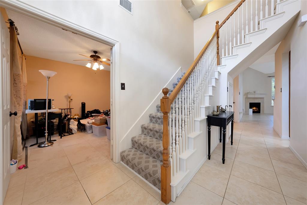 4315 Sandalwood Lane Property Photo 5
