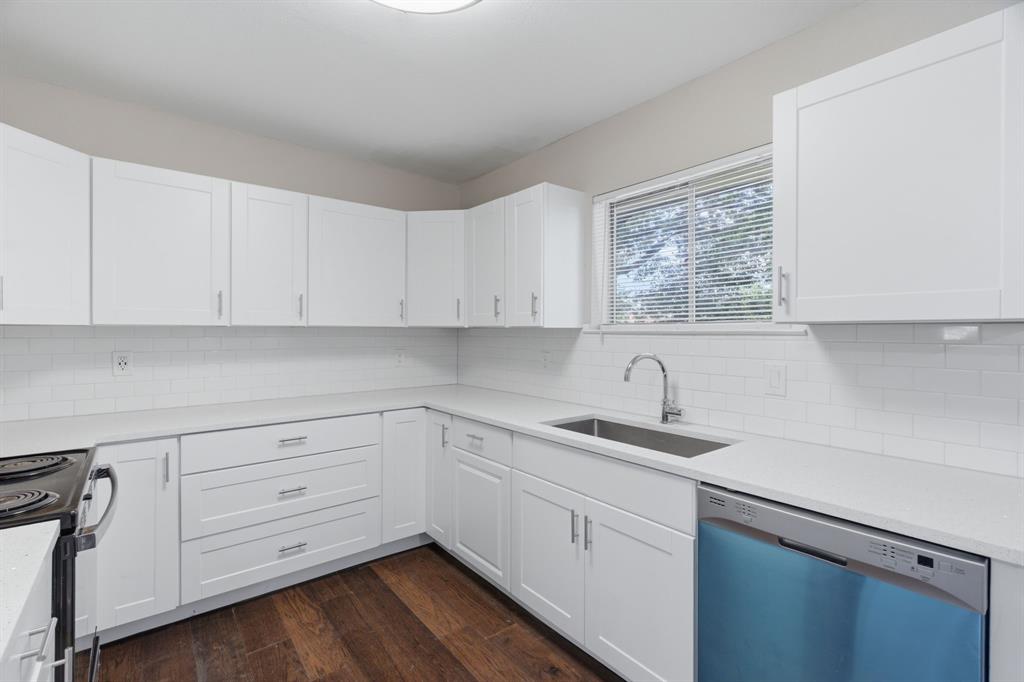 2204 Dunloe Avenue Property Photo 11