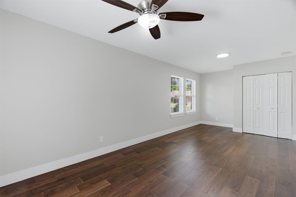 2204 Dunloe Avenue Property Photo 15