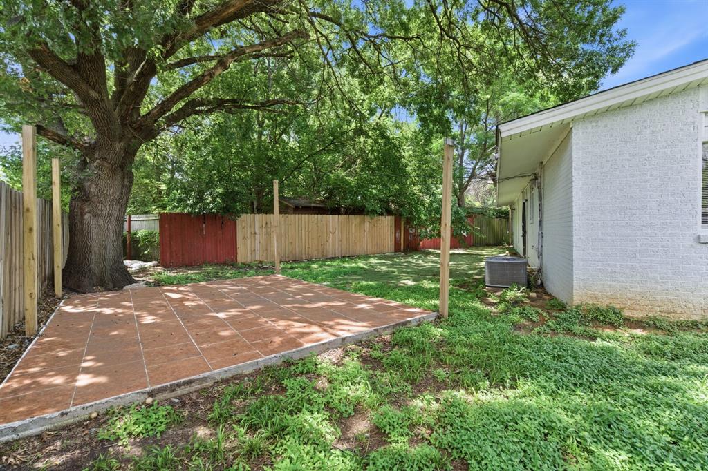 2204 Dunloe Avenue Property Photo 23