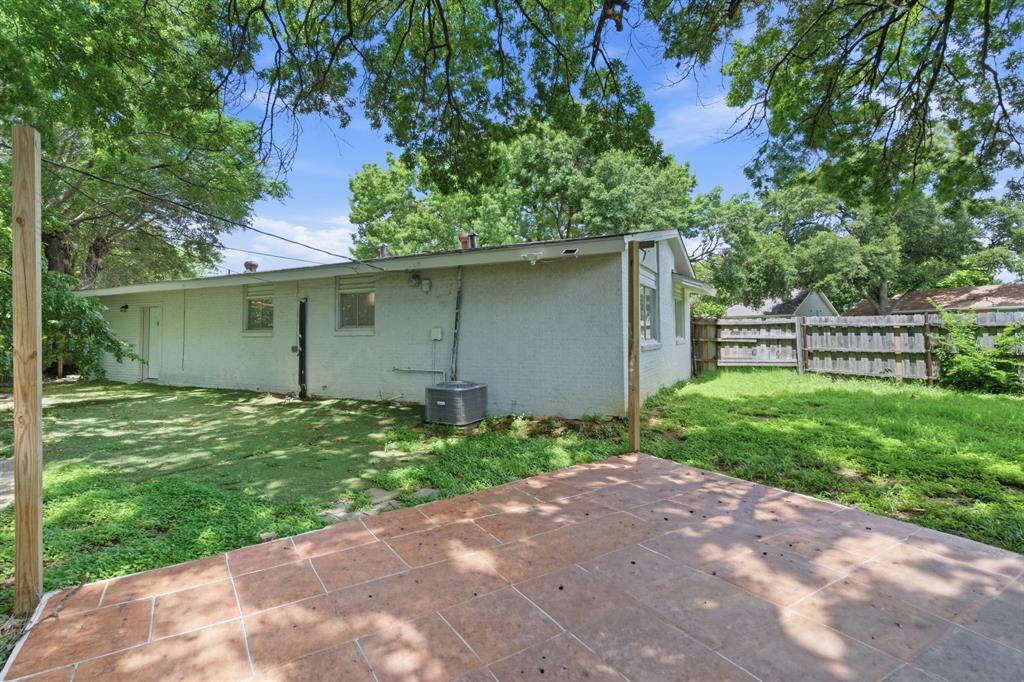 2204 Dunloe Avenue Property Photo 25