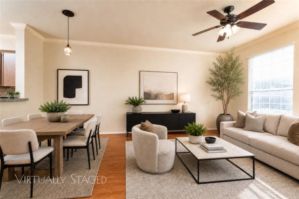 2722 Hyde Park Drive Property Photo 4