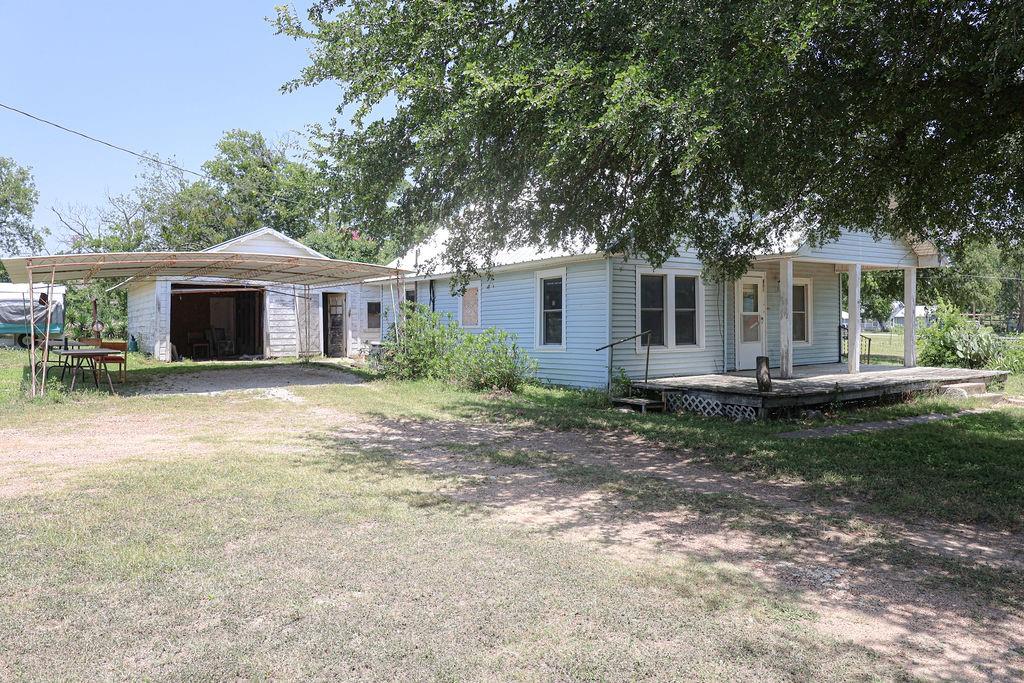 801 E Walcott Avenue Property Photo 2