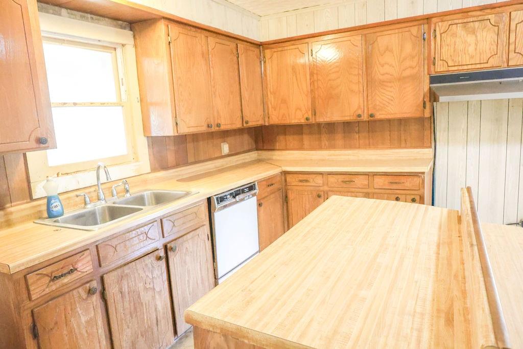 801 E Walcott Avenue Property Photo 6