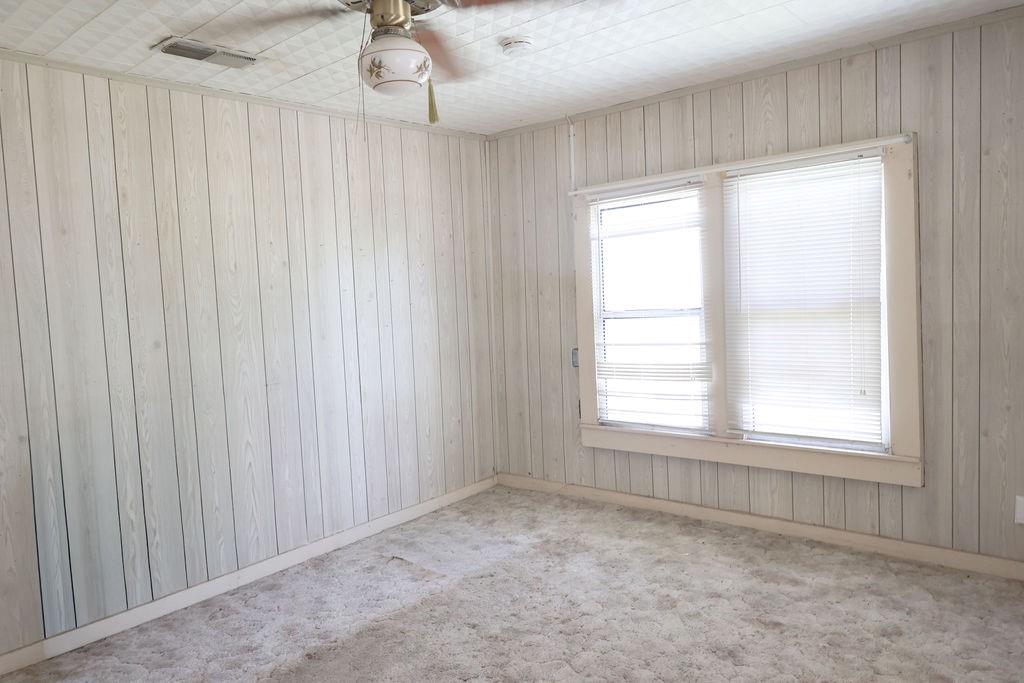 801 E Walcott Avenue Property Photo 9