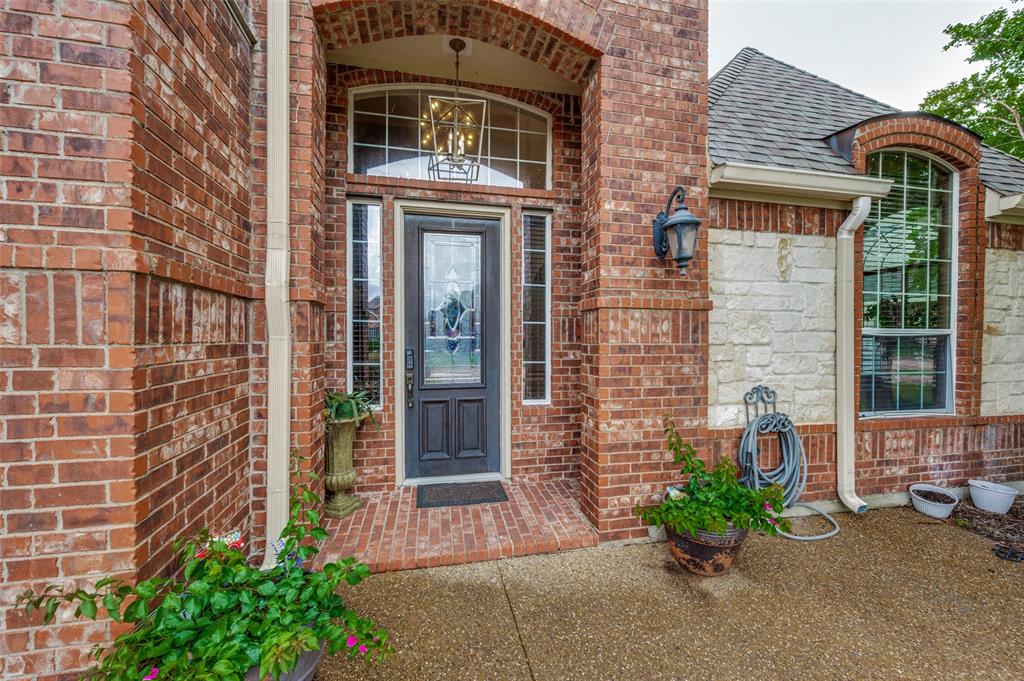 9617 Peach Tree Lane Property Photo 3