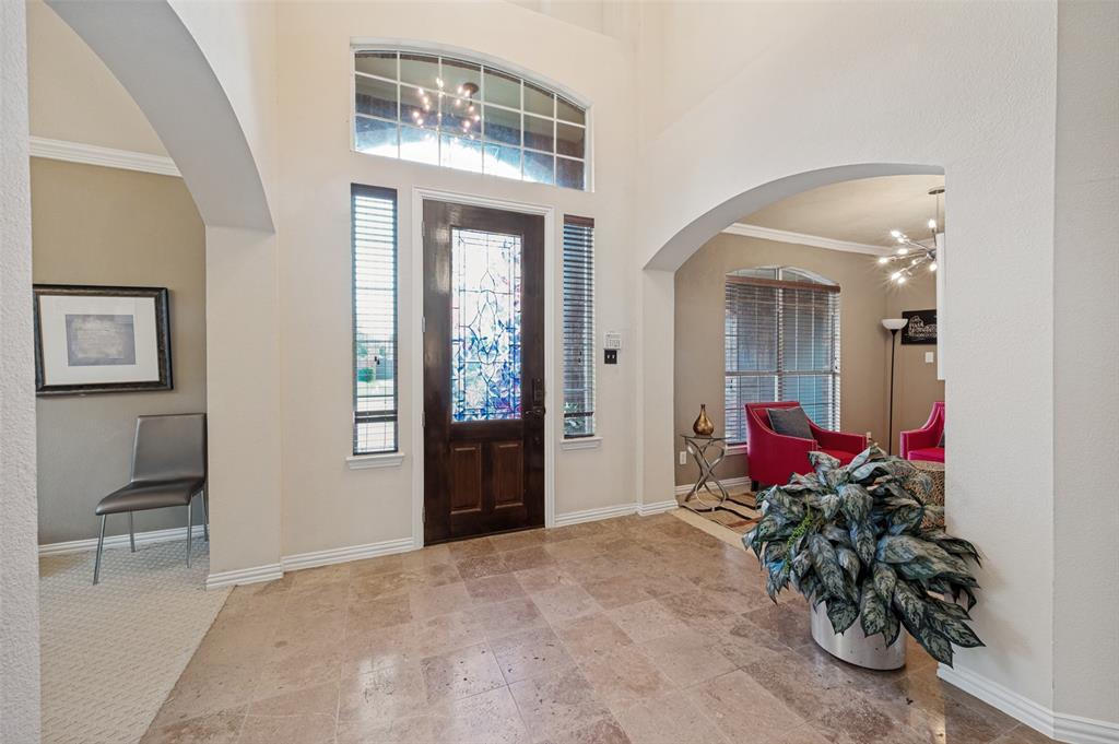 9617 Peach Tree Lane Property Photo 4