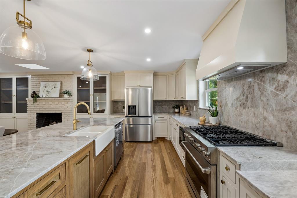 7048 Arboreal Drive Property Photo 1
