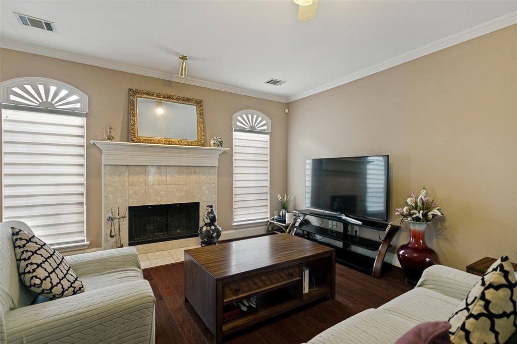 1222 Shadetree Lane Property Photo 7