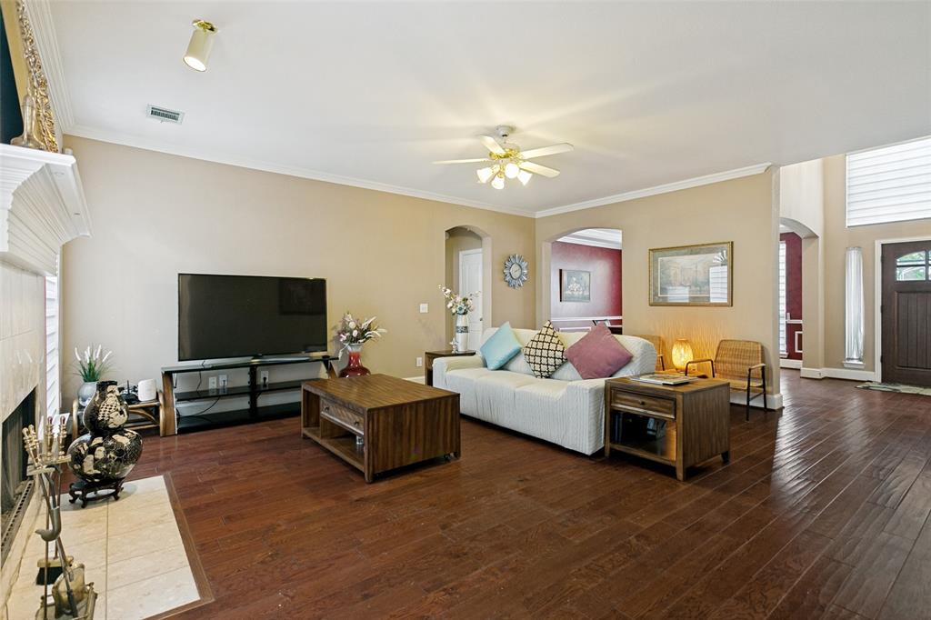 1222 Shadetree Lane Property Photo 8