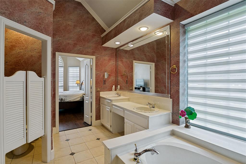 1222 Shadetree Lane Property Photo 14