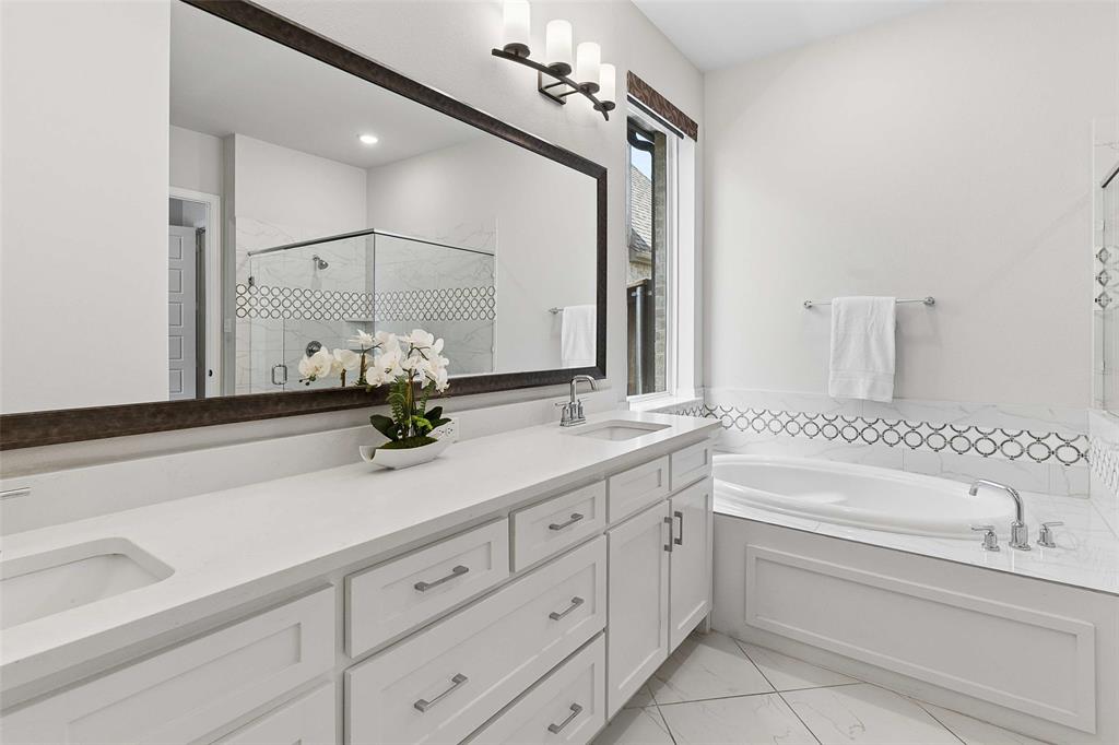 1843 Hollyhock Drive Property Photo 14