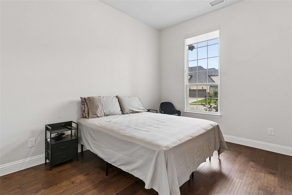 1843 Hollyhock Drive Property Photo 17
