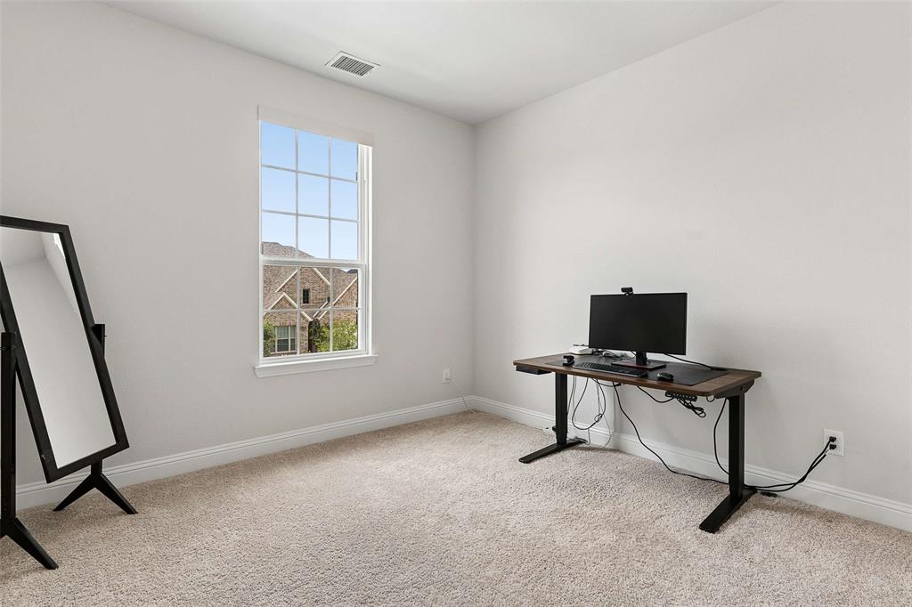1843 Hollyhock Drive Property Photo 23