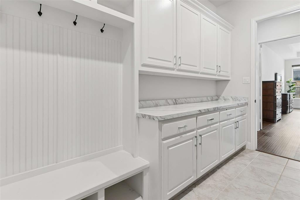 1843 Hollyhock Drive Property Photo 25