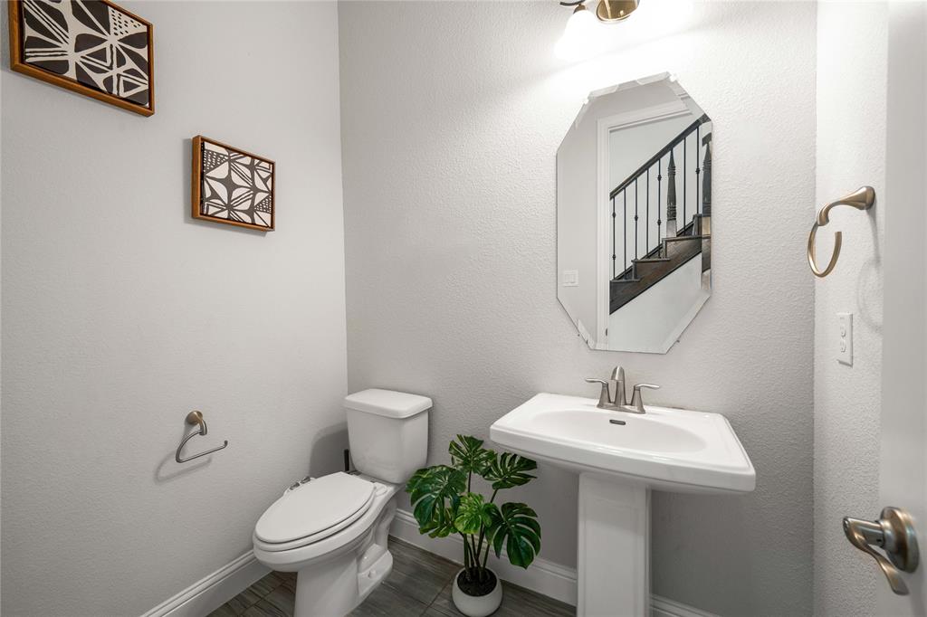 633 Ansley Way Property Photo 13