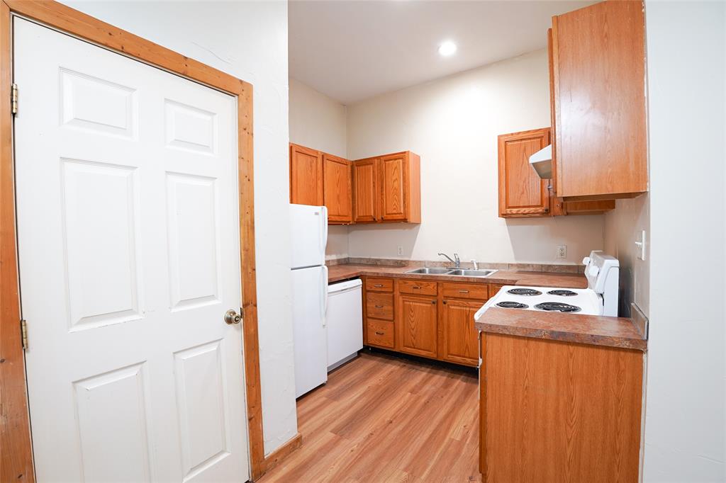 1101 Cates Street Property Photo 8