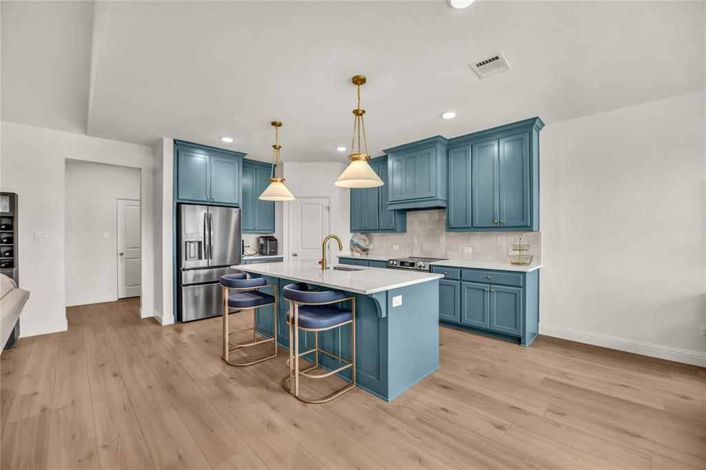 105 W Furlong Property Photo 15