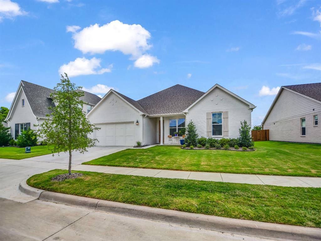 105 W Furlong Property Photo 32