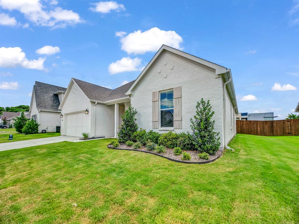 105 W Furlong Property Photo 33