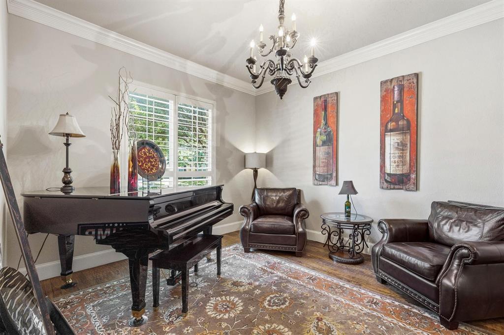 2104 Camden Property Photo 6