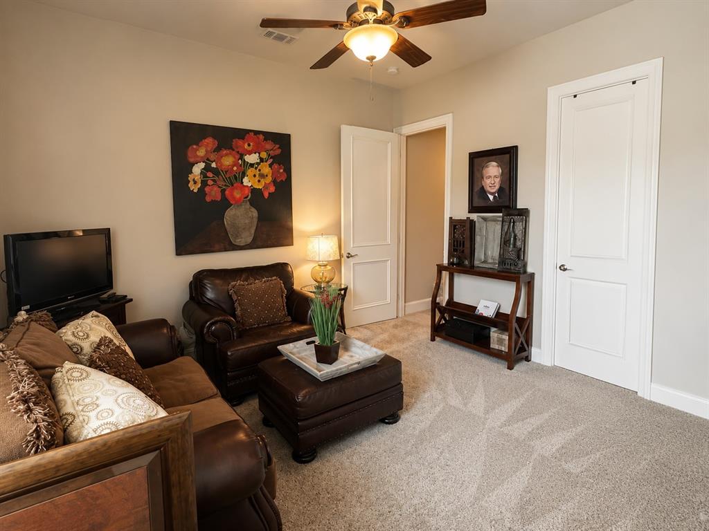 2104 Camden Property Photo 21