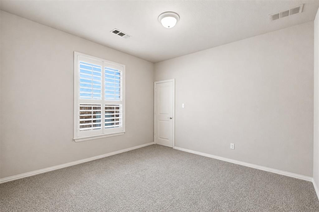 2104 Camden Property Photo 31
