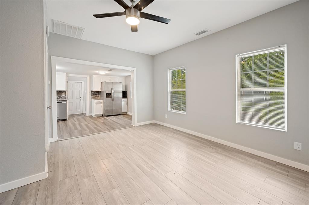 1245 Lowe Street Property Photo 4