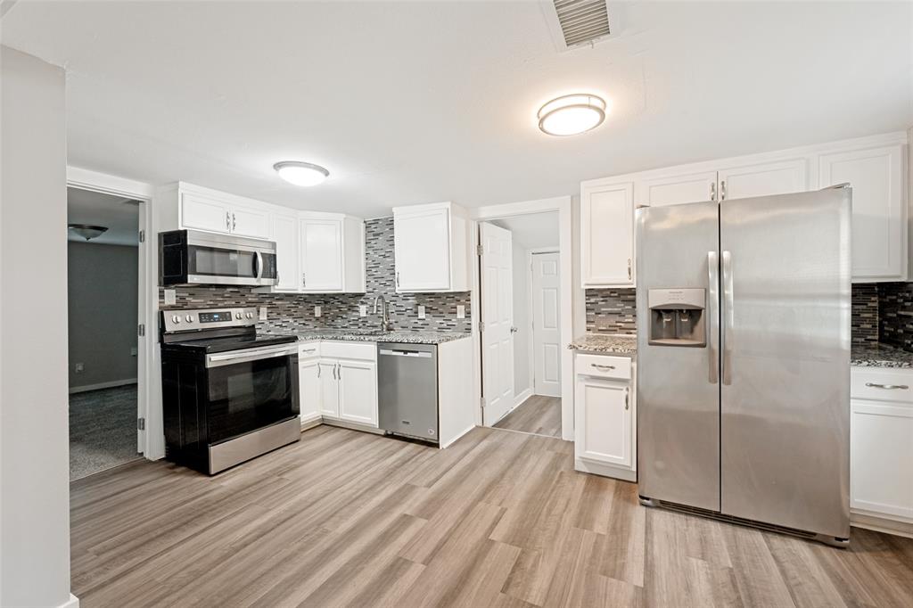 1245 Lowe Street Property Photo 4
