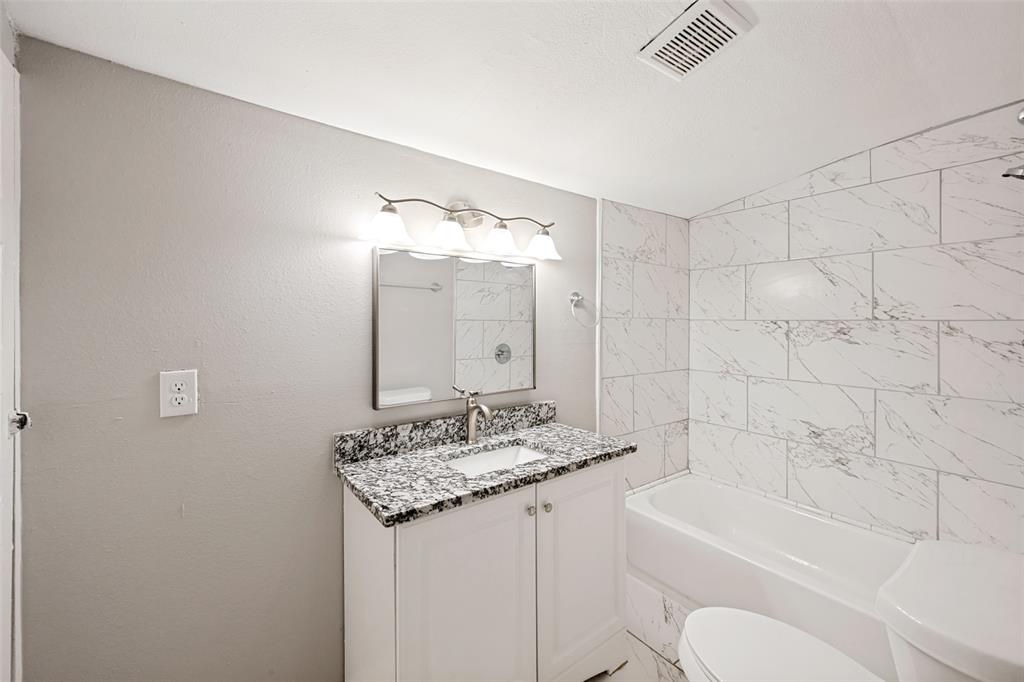 1245 Lowe Street Property Photo 10