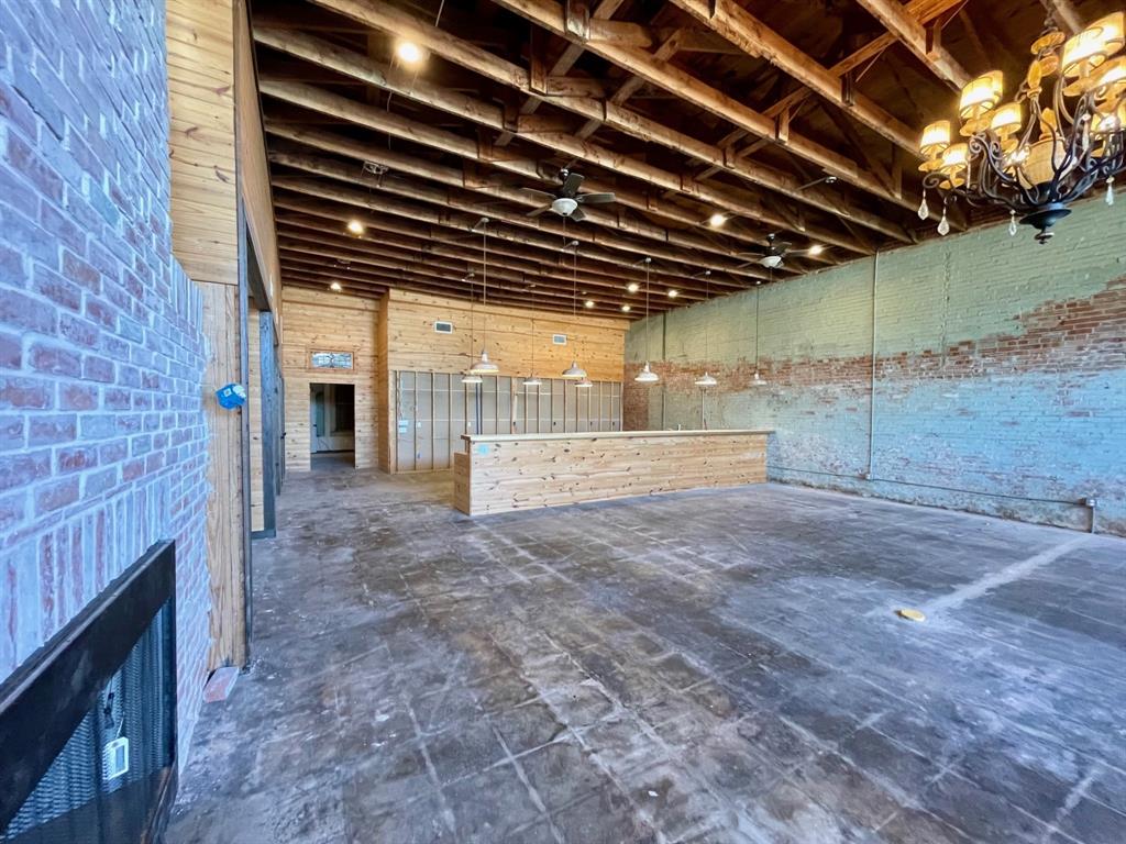 189 Broadway Property Photo 7