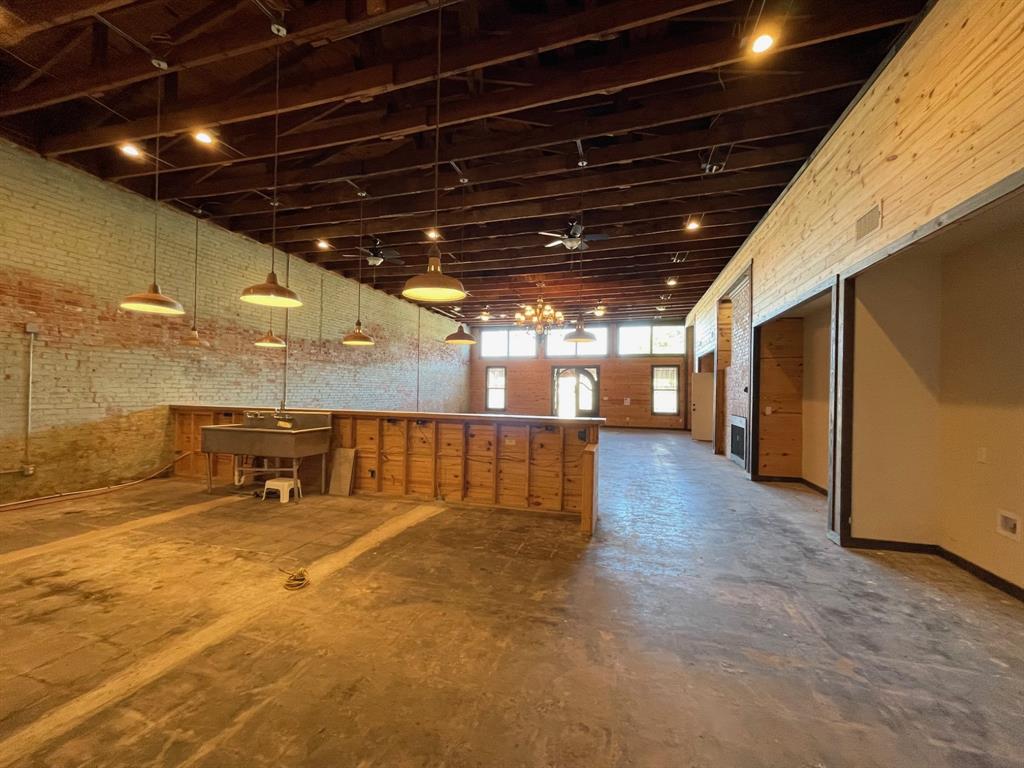 189 Broadway Property Photo 10