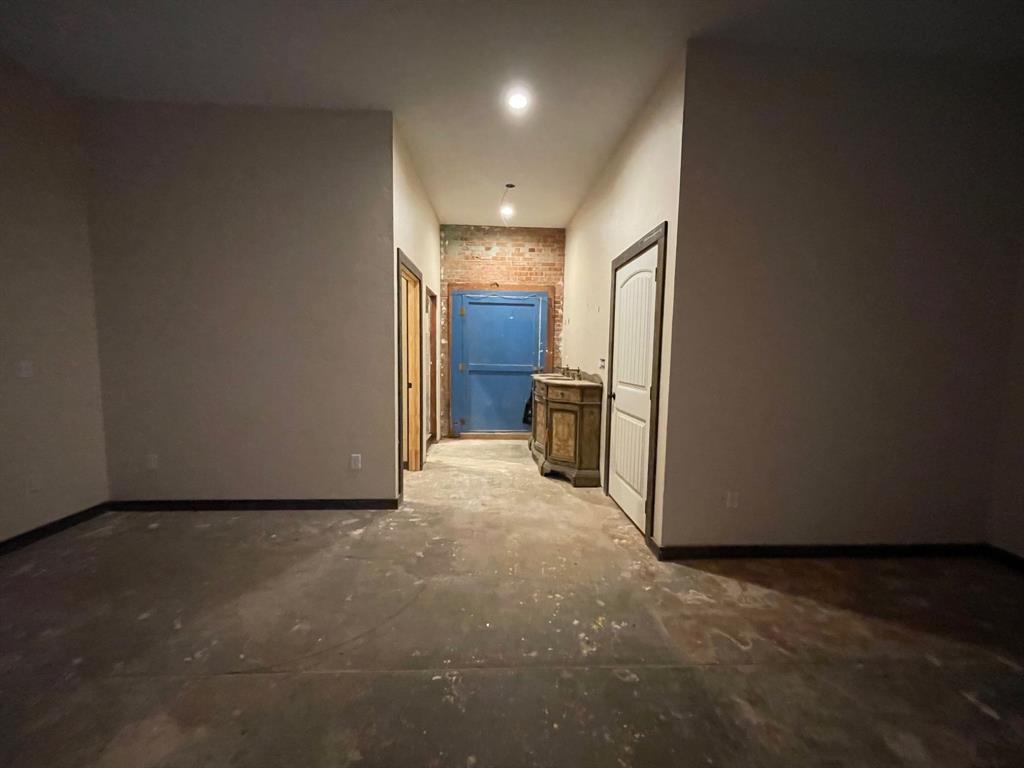 189 Broadway Property Photo 12