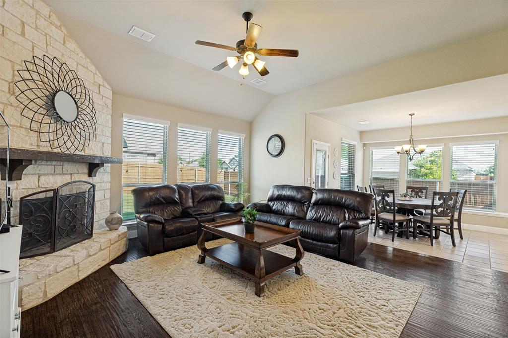 1421 Wood Duck Drive Property Photo 7