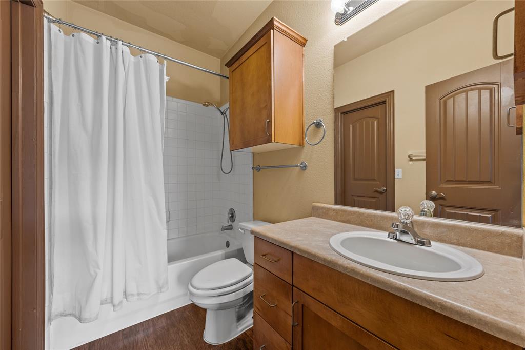 2410 S 2nd Street 413 Property Photo 9