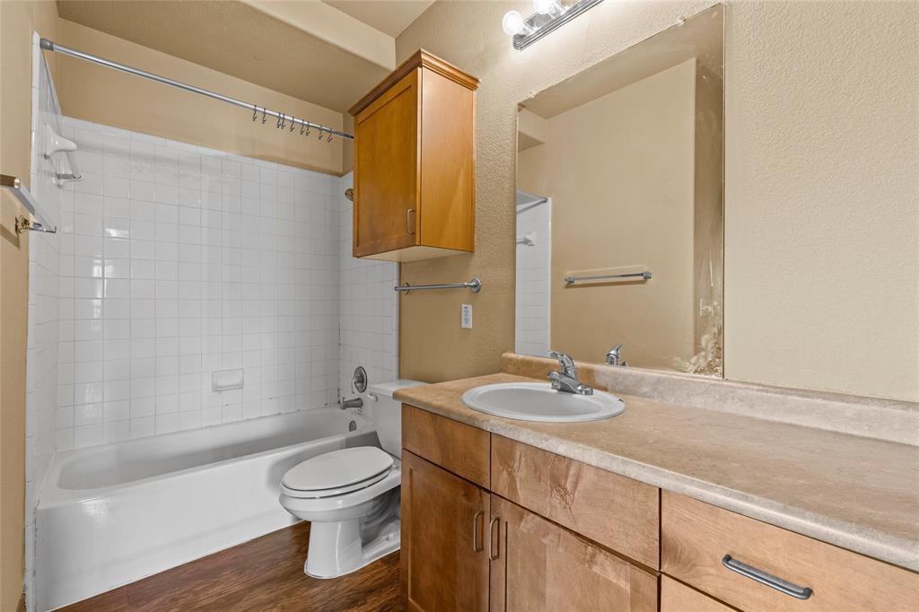 2410 S 2nd Street 413 Property Photo 12