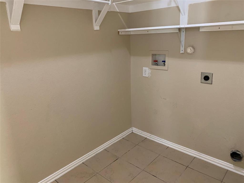9113 Hope Drive Property Photo 13