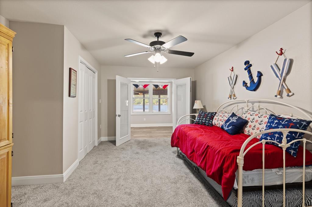 2118 W Lake Drive Property Photo 17