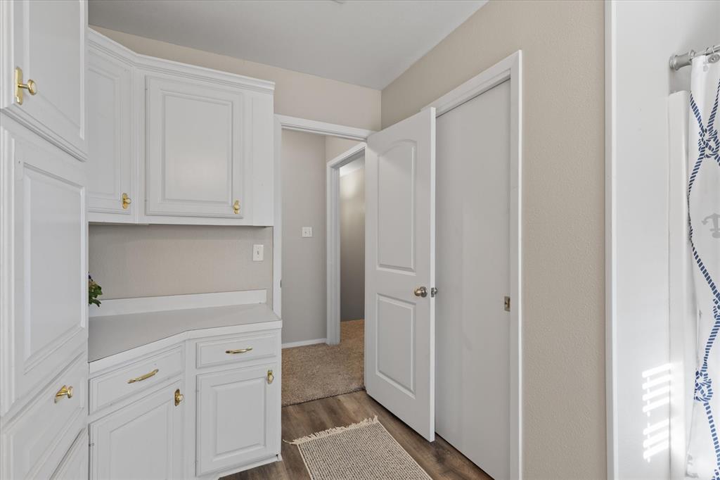 2118 W Lake Drive Property Photo 30