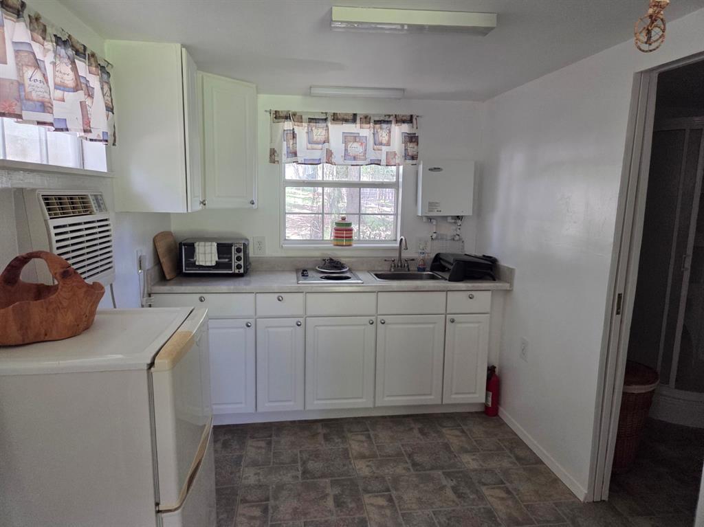 150 Dover Drive Property Photo 5