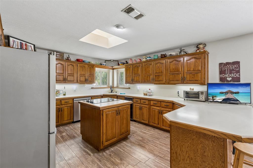 2430 Turtle Creek Drive Property Photo 7