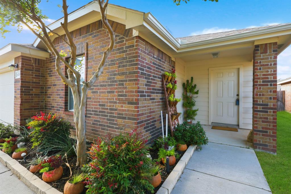 1136 Kachina Lane Property Photo 4