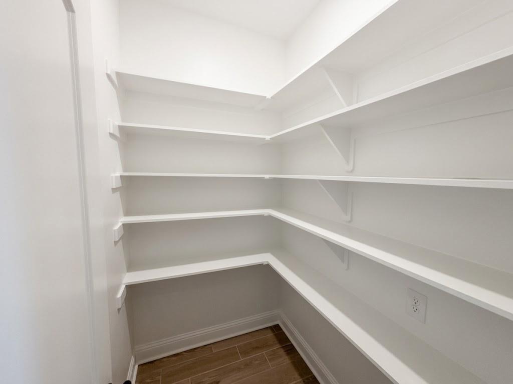 209 Woodcrest Drive Property Photo 5