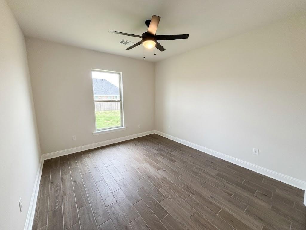209 Woodcrest Drive Property Photo 15