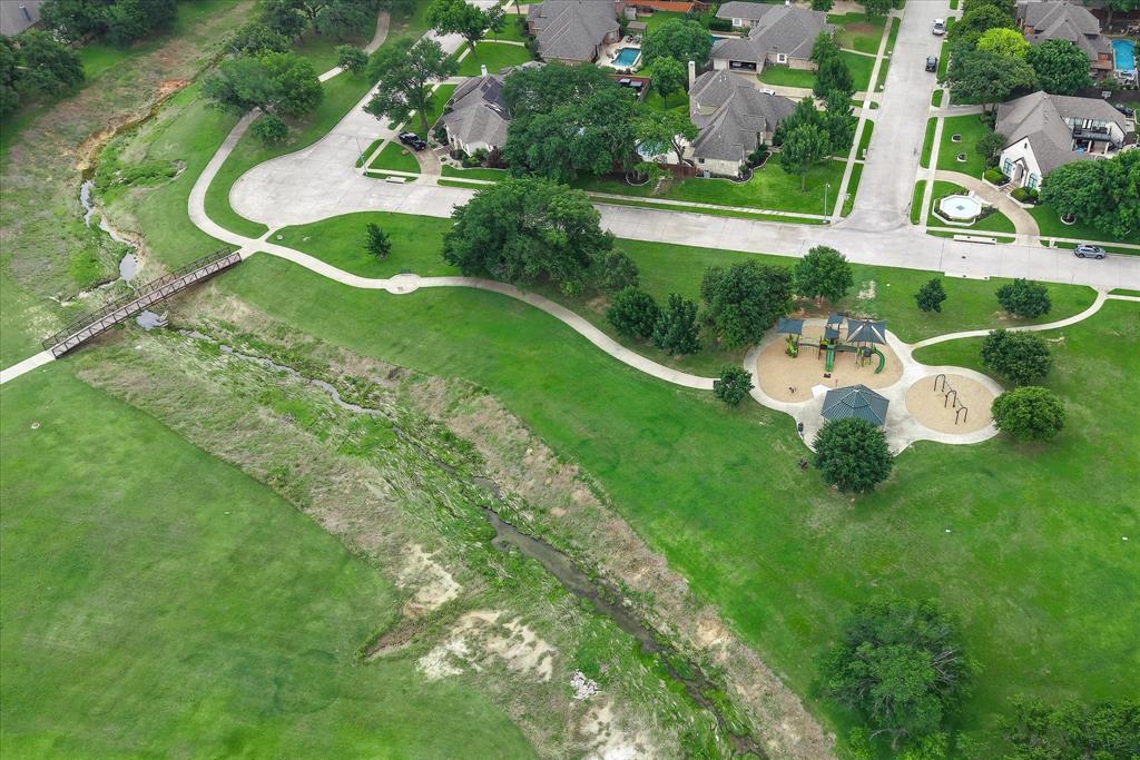 8308 Thistle Court Property Photo 33