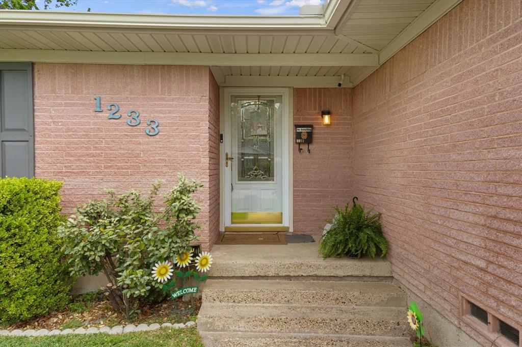 1233 Bardfield Avenue Property Photo 33