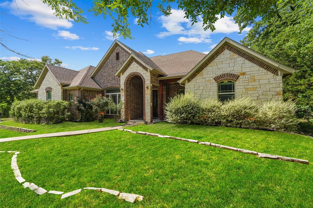 4844 Red Oak Drive Property Photo 3