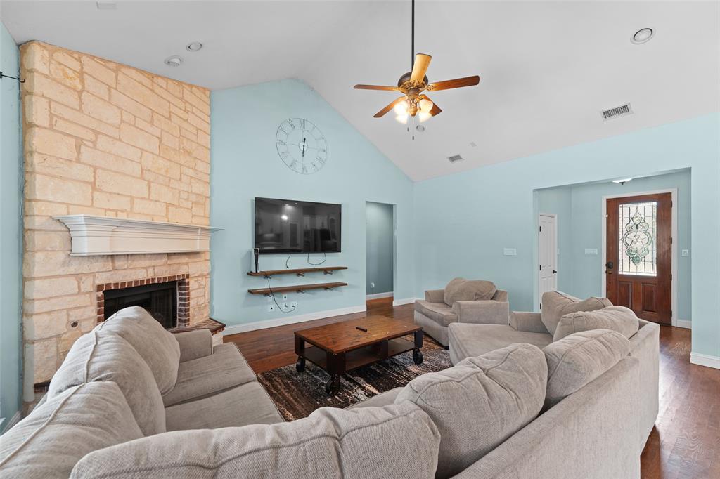 4844 Red Oak Drive Property Photo 8
